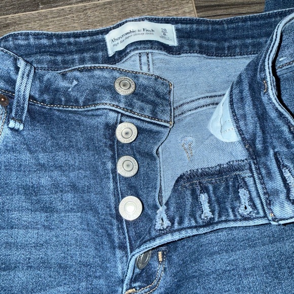 Abercrombie & Fitch High Rise Blue Jeans - Picture 6 of 7